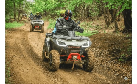 Cele mai Bune ATV-uri pentru Noroi și Teren Dificil